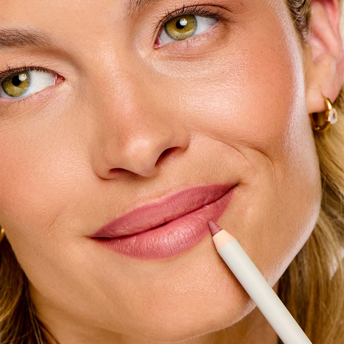 Ravie Beauty Soft Definition™ Longwear Lip Liner in Fig