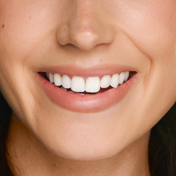 Soft Definition™ Longwear Lip Liner in Honey, worn