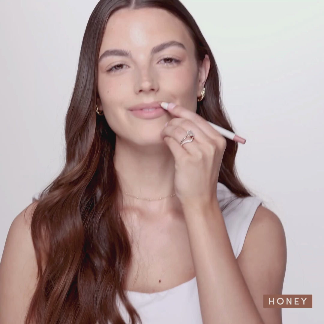 Three models wearing it. Ravie Beauty Soft Definition™ Longwear Lip Liner in Honey 